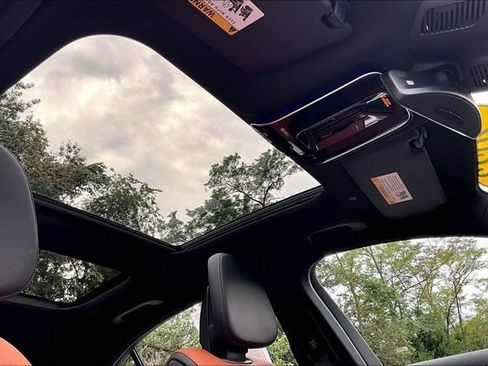 Certified 2023 Mercedes-Benz C 300 4MATIC Sedan image 10