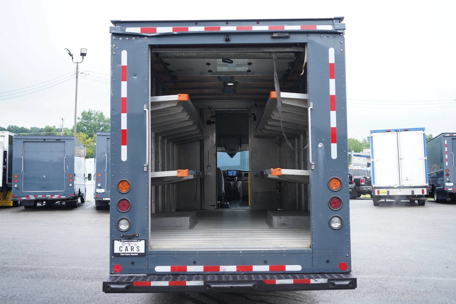 Used 2021 Ford Transit 350 DRW RWD image 11