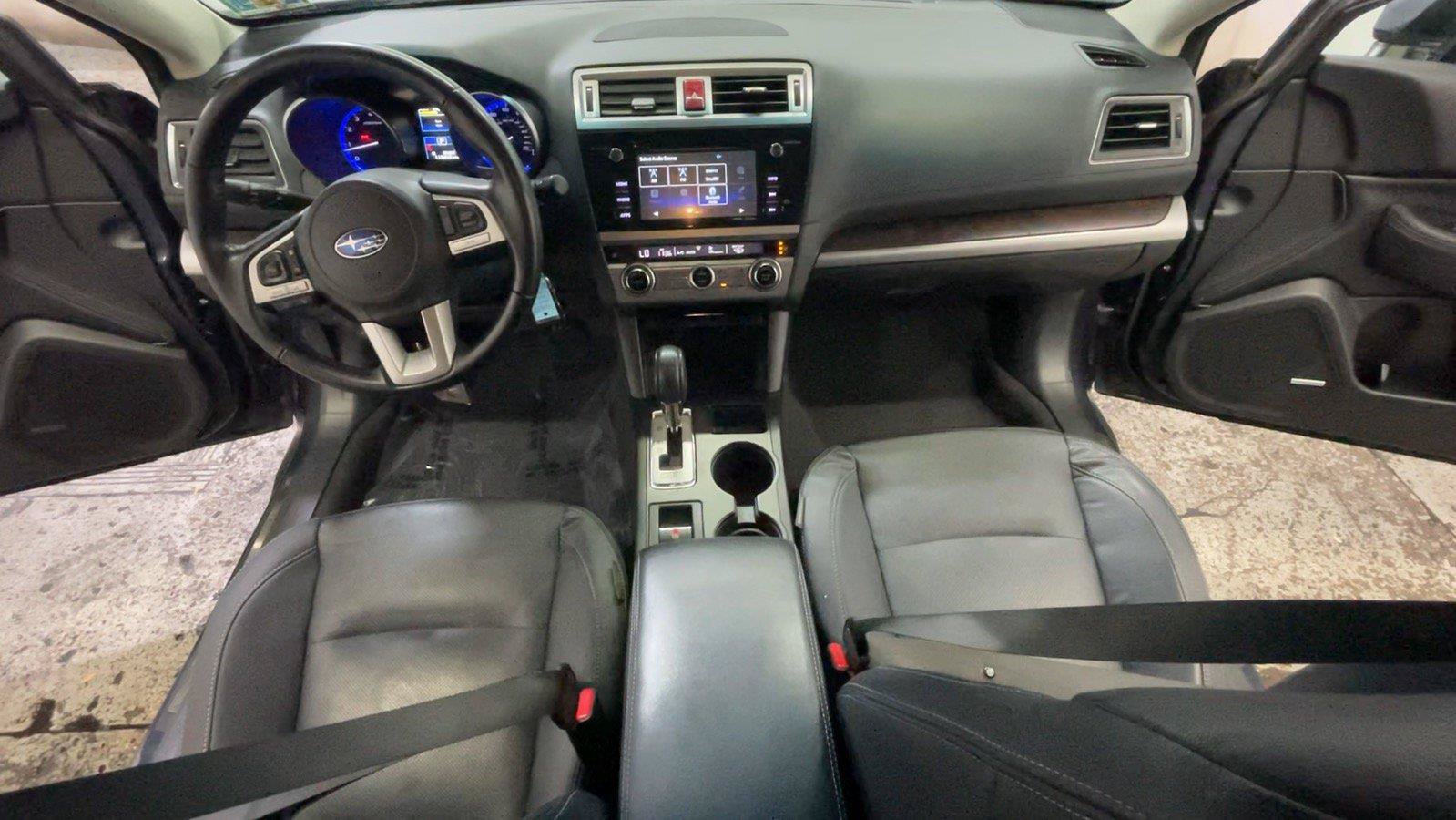 Used 2016 Subaru Outback 3.6R Limited AWD/4WD image 28