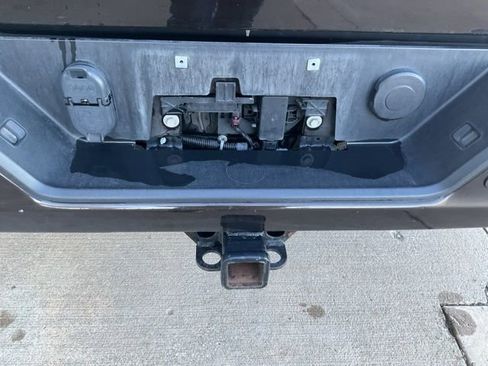 Used 2019 Chevrolet Silverado 1500 High Country w/ Technology Package image 29