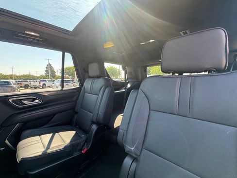 Used 2022 Chevrolet Tahoe RST w/ Luxury Package RWD image 7