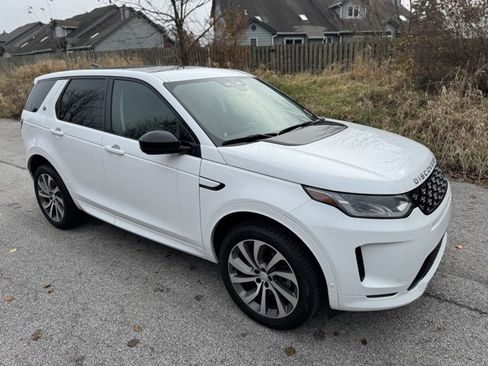 New 2025 Land Rover Discovery Sport S image 4