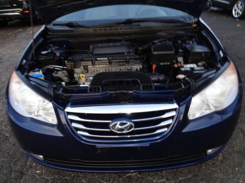 Used 2010 Hyundai Elantra GLS image 25