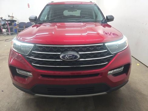 Used 2022 Ford Explorer XLT w/ Equipment Group 202A image 20