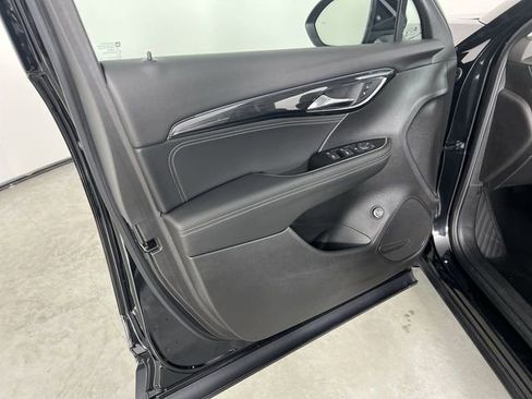 Certified 2023 Buick Envision Preferred FWD image 22