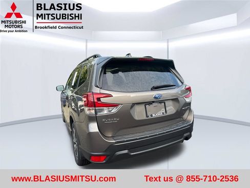 Used 2024 Subaru Forester Limited AWD/4WD image 10