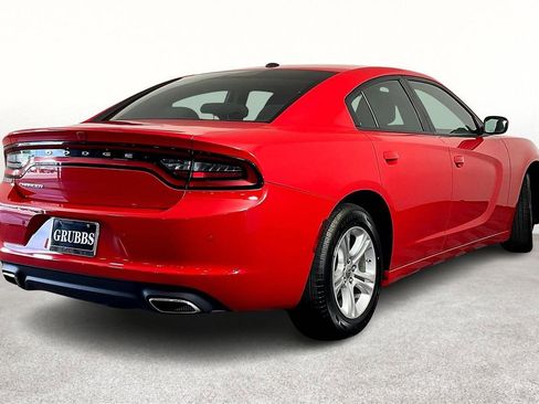 Used 2022 Dodge Charger SXT image 2
