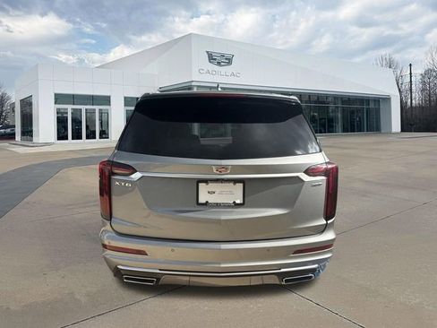 Certified 2025 Cadillac XT6 Premium Luxury FWD image 4
