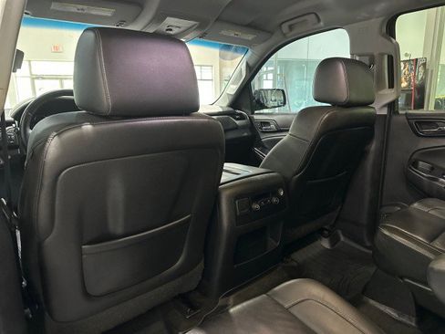 Used 2015 Chevrolet Suburban LT AWD/4WD image 95