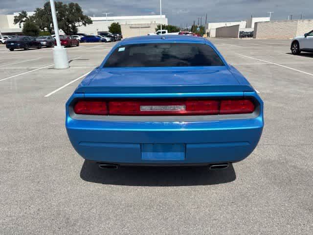 Used 2009 Dodge Challenger R/T RWD image 4