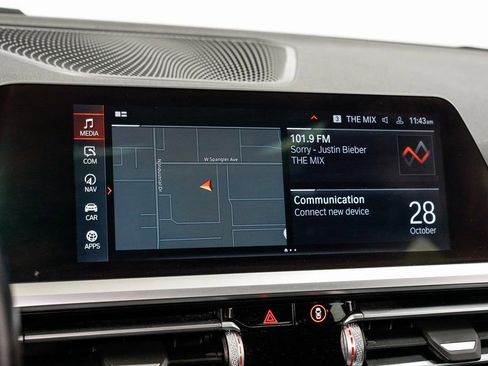 Used 2022 BMW 330i xDrive Sedan w/ Driving Assistance Package image 18