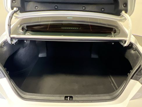 Used 2025 Toyota Camry SE FWD image 28