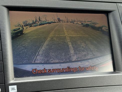 Used 2011 Toyota Prius Three w/ Navigation Pkg image 21