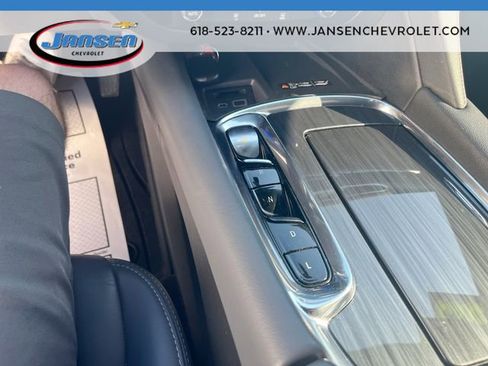 Used 2023 Buick Enclave Essence w/ Experience Buick Package FWD image 15