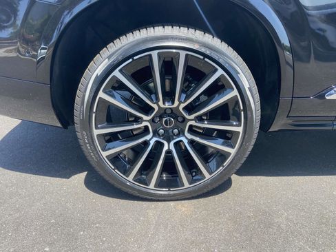 New 2026 Volvo XC90 B5 Plus AWD/4WD image 11