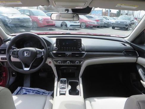 Used 2019 Honda Accord Hybrid image 17