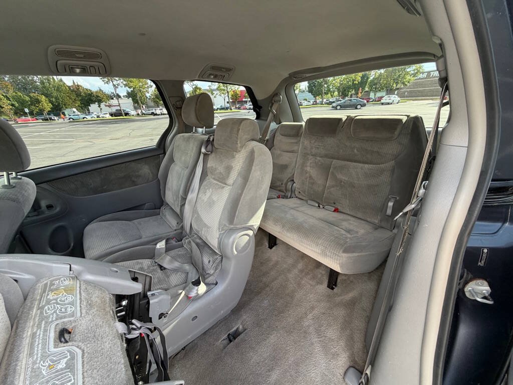 Used 2007 Toyota Sienna CE FWD image 15