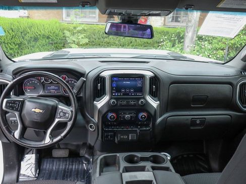 Used 2022 Chevrolet Silverado 2500 LT w/ Convenience Package image 30