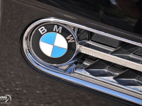 Used 2001 BMW Z8 image 12