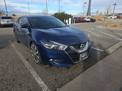 Used 2017 Nissan Maxima SR image 2