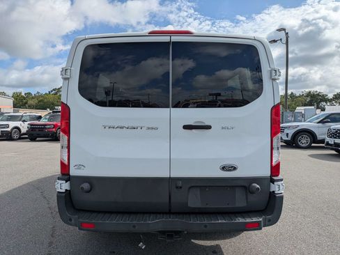 Used 2017 Ford Transit 350 XLT RWD image 5
