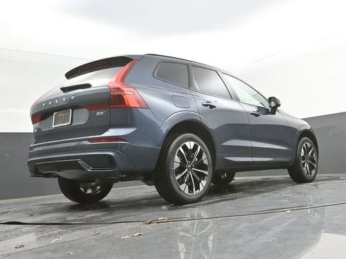 New 2026 Volvo XC60 B5 Ultra w/ Climate Package AWD/4WD image 35