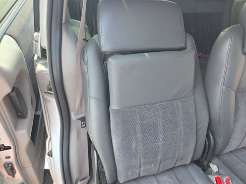 Used 2003 Chevrolet Venture Warner Brothers w/ Security Package FWD image 12