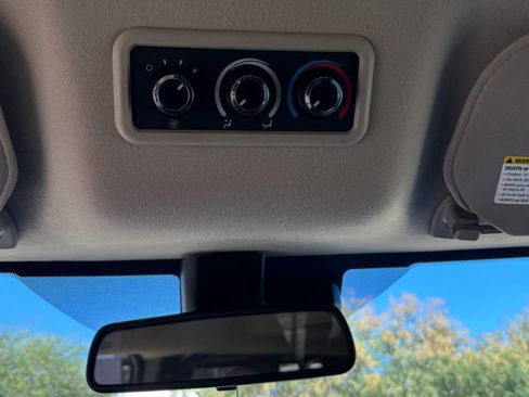 Used 2019 Chevrolet Express 3500 LT w/ LT Preferred Equipment Group RWD image 13