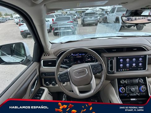 Used 2021 GMC Yukon XL Denali w/ Denali Premium Package RWD image 14