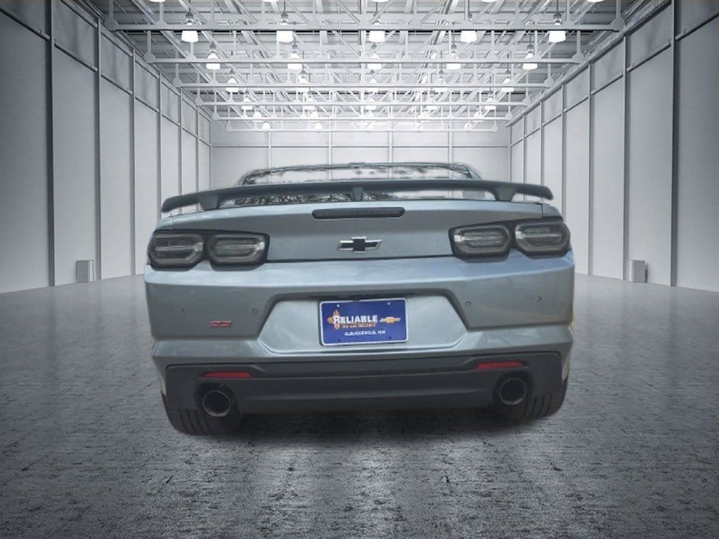 Used 2023 Chevrolet Camaro SS RWD image 5