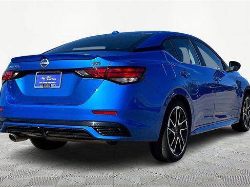 Used 2024 Nissan Sentra SR w/ SR Premium Package image 2