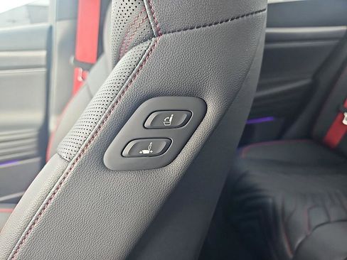 Used 2025 Genesis G80 3.5T Sport image 17