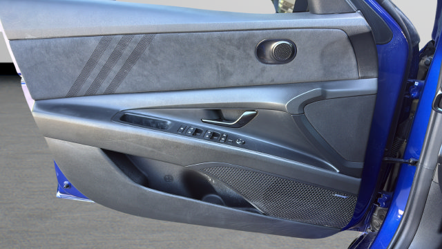 Used 2023 Hyundai Elantra N w/ Cargo Package FWD image 9
