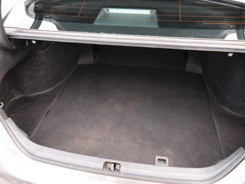 Used 2024 Toyota Camry SE FWD image 7