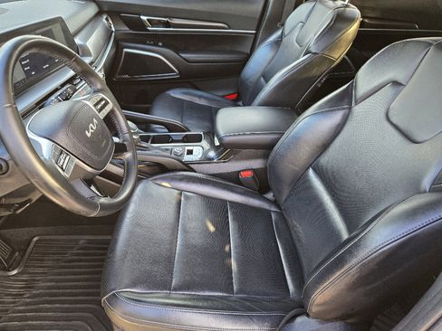 Certified 2024 Kia Telluride S w/ S Sunroof Package image 18