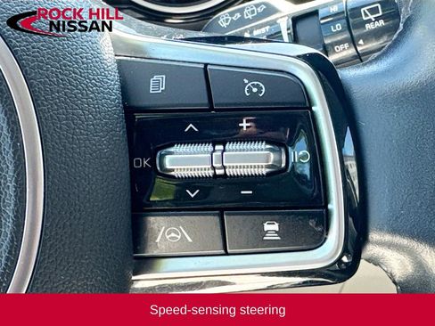 Used 2022 Kia Carnival SX FWD image 11