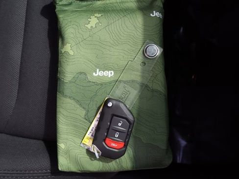 Used 2022 Jeep Wrangler Unlimited Sport AWD/4WD image 49