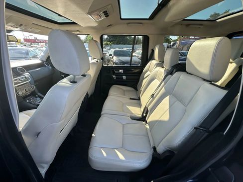 Used 2015 Land Rover LR4 HSE LUX image 17