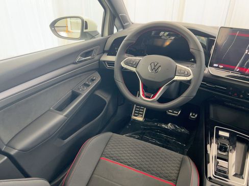 New 2026 Volkswagen Golf SE image 29