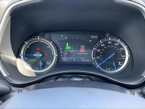 Used 2020 Toyota Highlander XLE AWD/4WD image 21