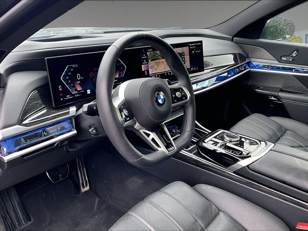 Used 2026 BMW 740i xDrive AWD/4WD image 8