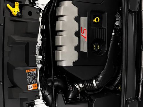 Used 2017 Ford Focus ST FWD image 28
