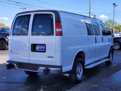 Used 2023 GMC Savana 2500 w/ Driver Convenience Package image 5