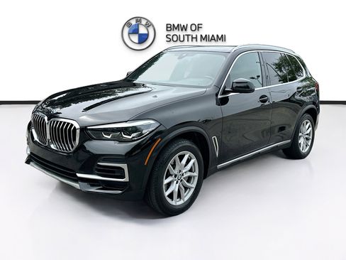Used 2023 BMW X5 sDrive40i w/ Parking Assistance Package image 3