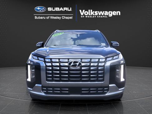 Used 2024 Hyundai Palisade Calligraphy FWD image 2