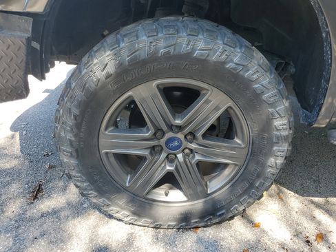 Used 2020 Ford F150 XLT w/ Equipment Group 302A Luxury AWD/4WD image 4