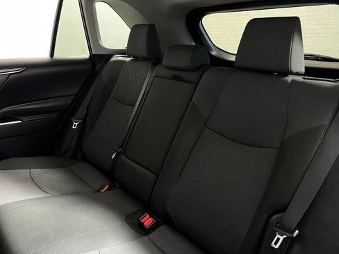 Certified 2025 Toyota RAV4 XLE FWD image 22