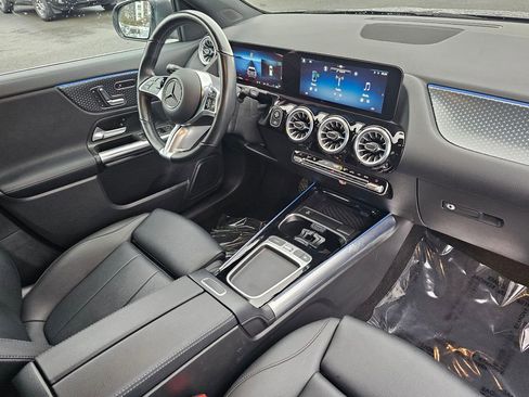 Used 2025 Mercedes-Benz GLA 250 4MATIC image 27