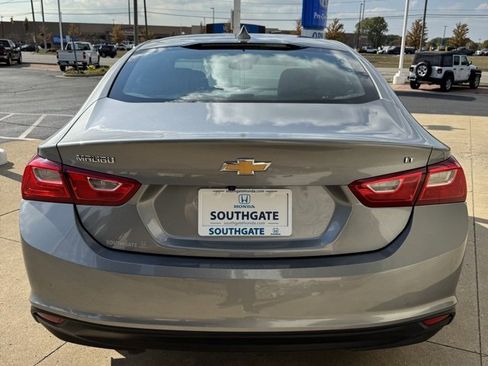 Used 2023 Chevrolet Malibu LT image 4