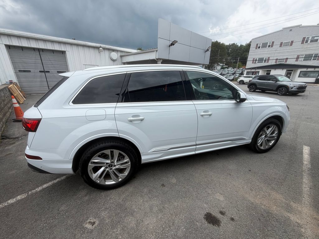 Used 2023 Audi Q7 3.0T Premium w/ Convenience Package AWD/4WD image 6
